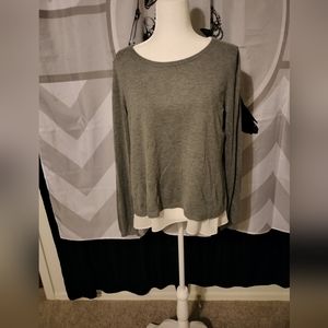 Like New grey and white sweater